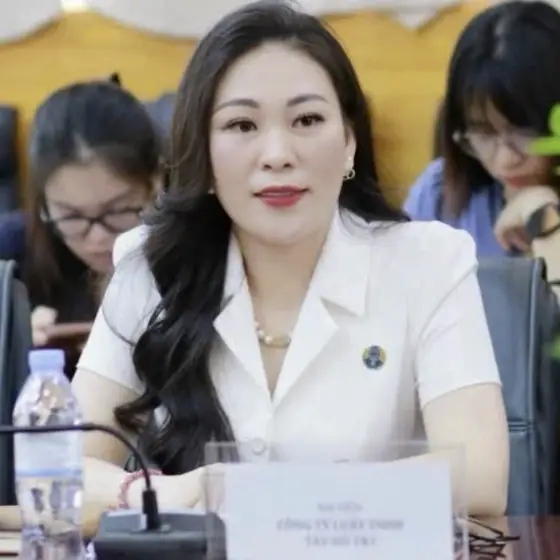 Mrs Thuỷ